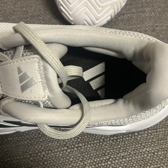 Adidas Women's Barricade Tennis Shoe 8 - Picture 5 of 7